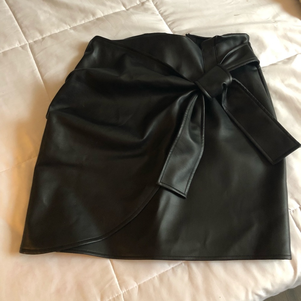 Express Faux Leather Mini Skirt ****NWT**** Sz 2